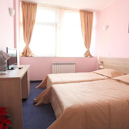Teodora Palace Hotel روس المظهر الخارجي الصورة